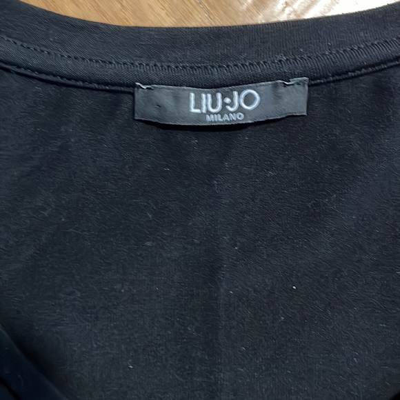 🔚 LIU•JO black t-shirt - Picture 3 of 5